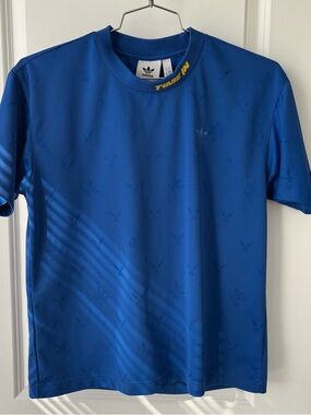 adidas Men’s Blue Trefoil Crewneck T-Shirt with Yellow Neck Accent